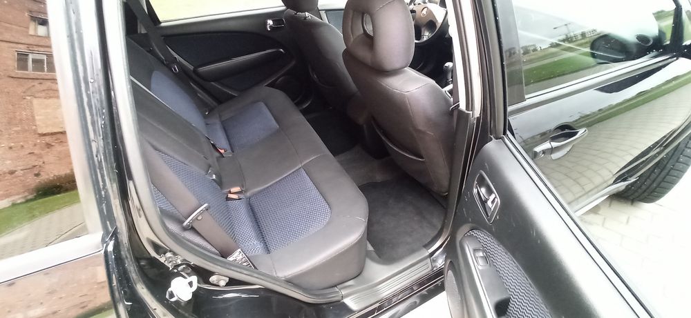 Mitsubishi Outlander 2.0 4x4 gaz Doinwestowany 2007rok