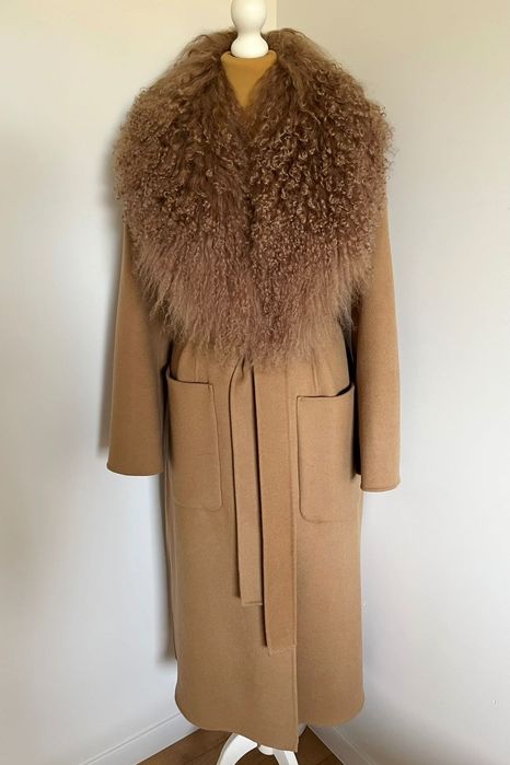 Płaszcz Zara z kołnierzem z lamy 100% wełna nowy z metką