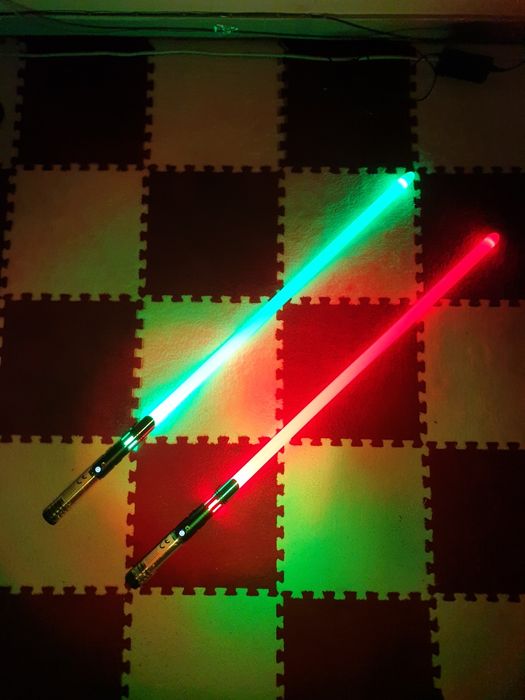 Dwa miecze świetlne Star Wars RGB bluetooth 102cm