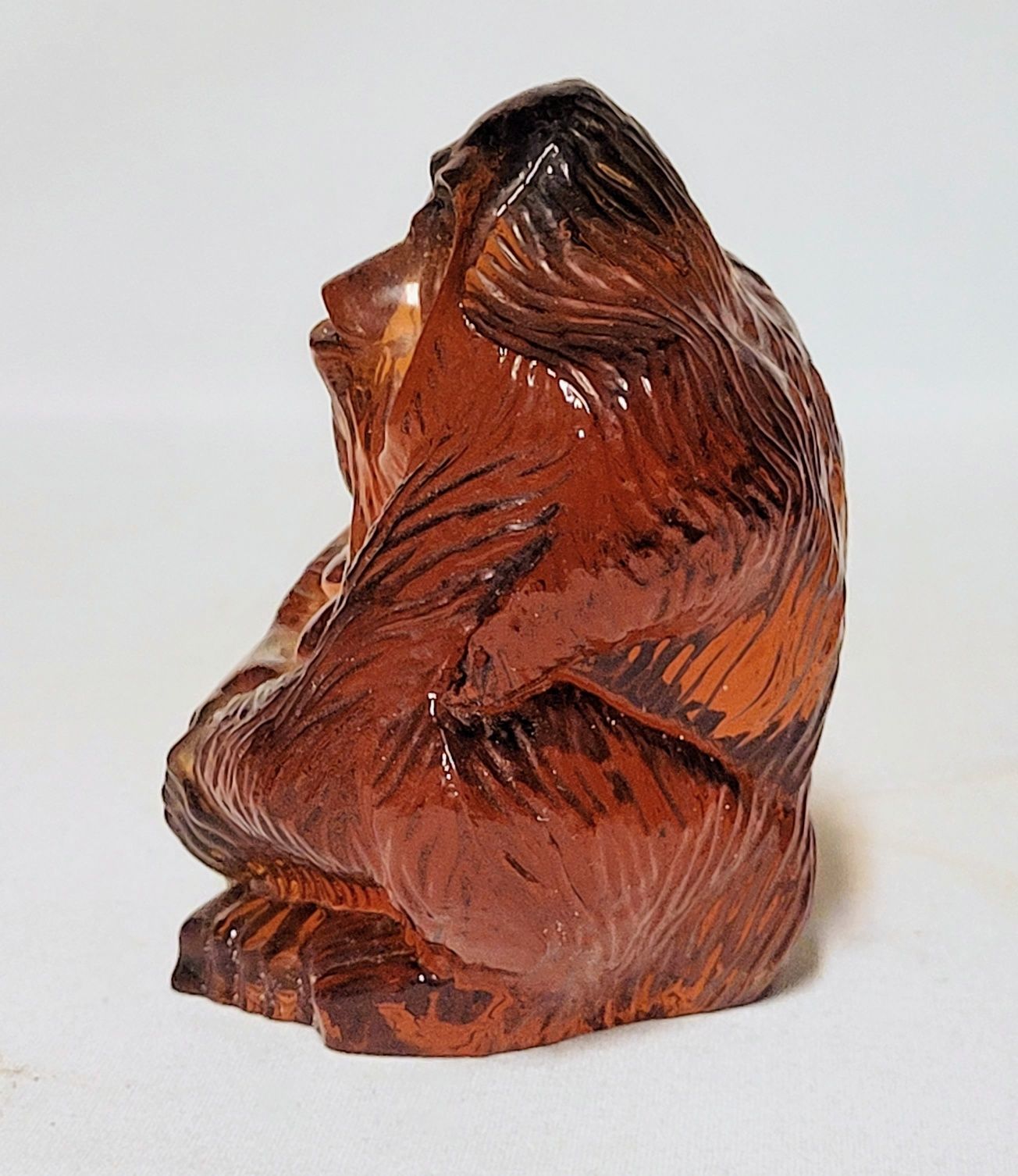 Szklana figurka WWF , Kosta Boda , Orangutan