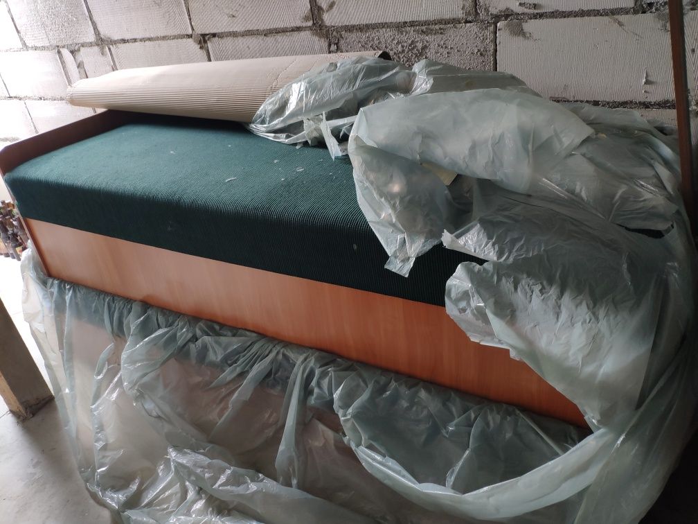 Tapczan / łóżko jednoosobowe 200x80
