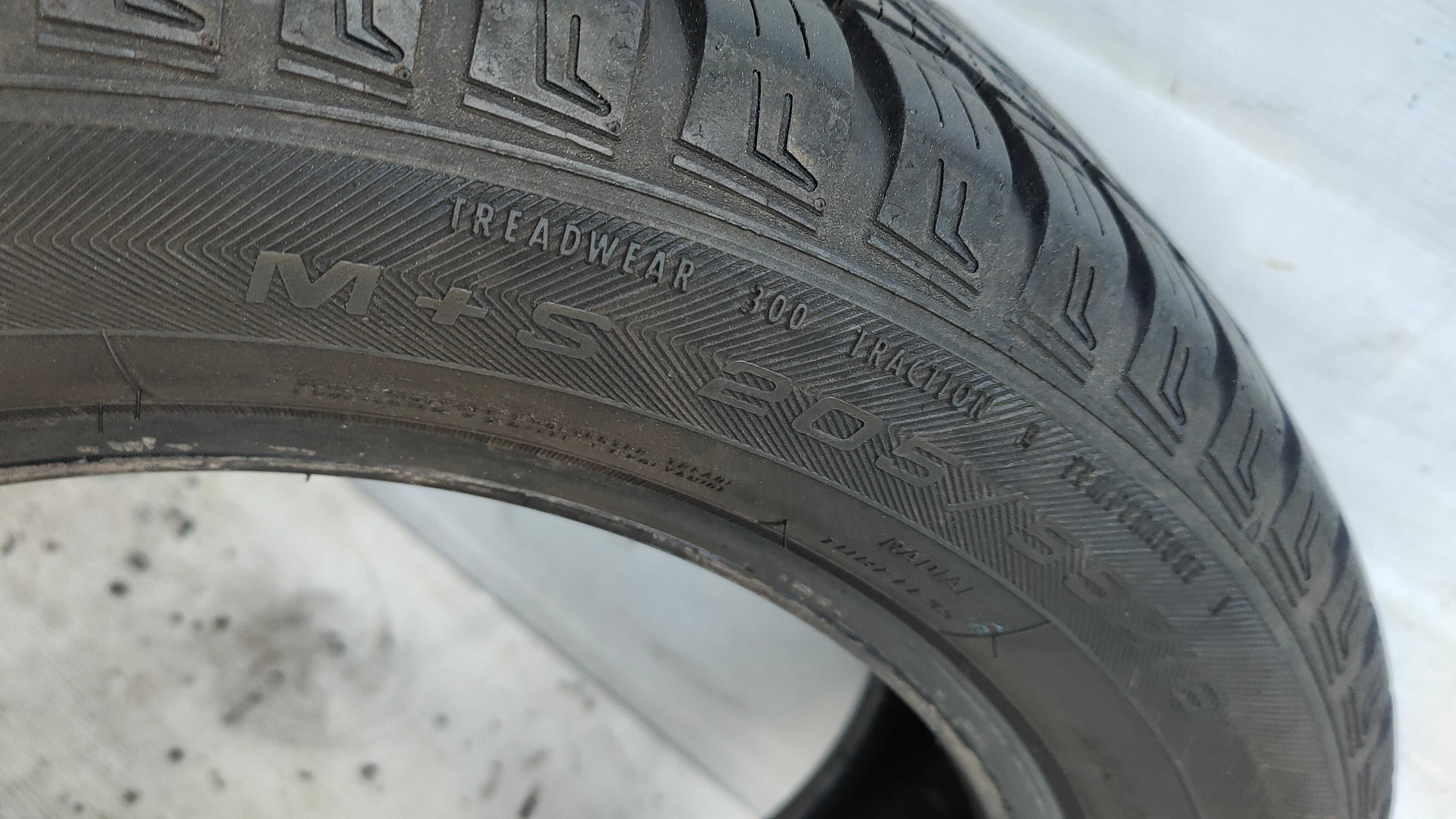 Opony Całoroczne 205/55/16 Goodyear 2szt 7mm