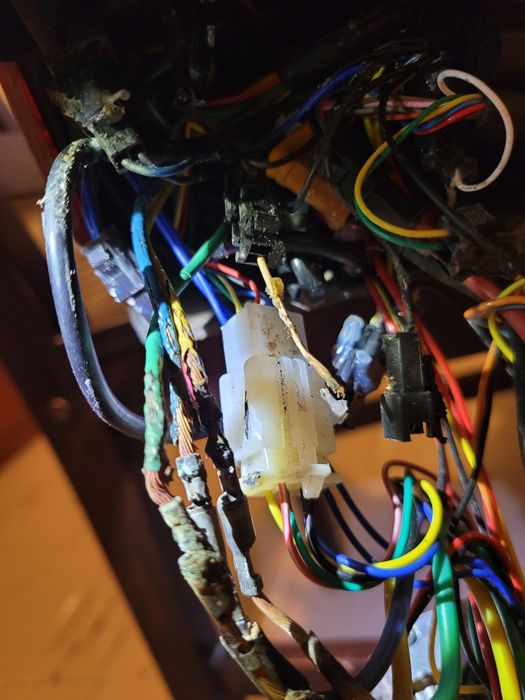 Hulajnoga elektryczna Joyor Y6S uszkodzona