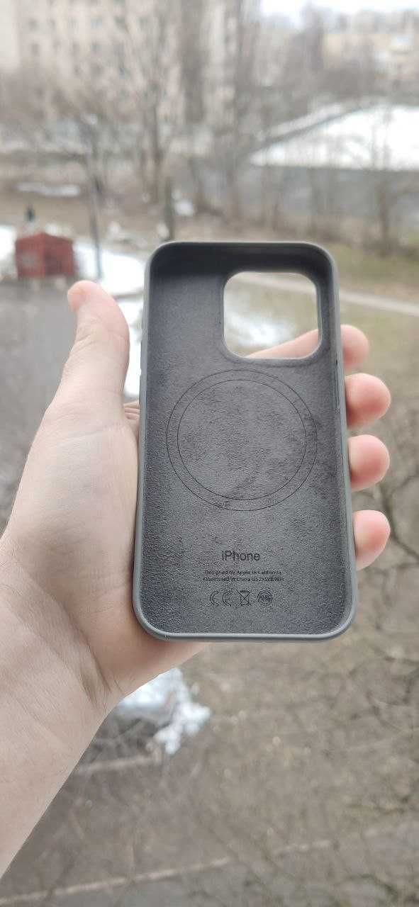 Original Iphone 15 pro чохол magsafe
