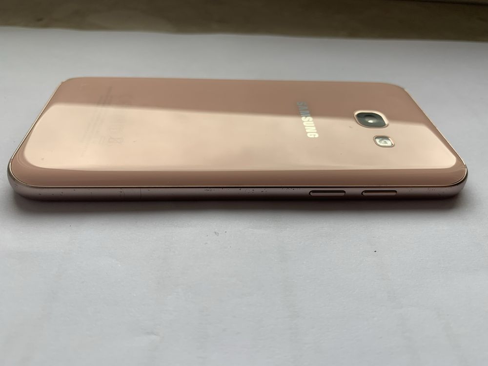 Telefon Samsung A3 2017, stan idealny, Gratis