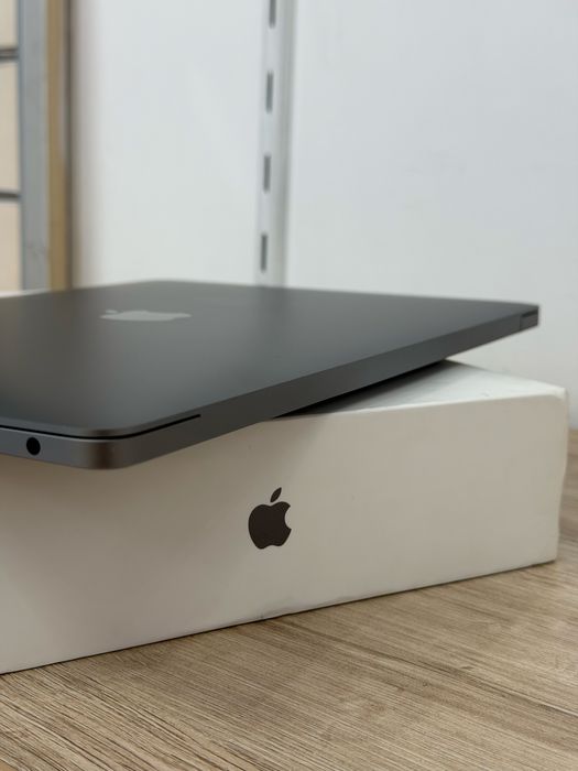 Macbook air m1 8/256 97% ідеал