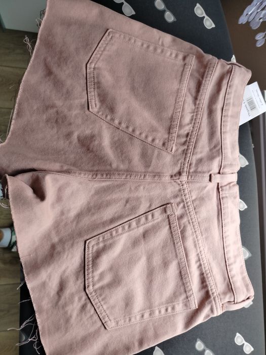 Nowe spodenki damskie r M