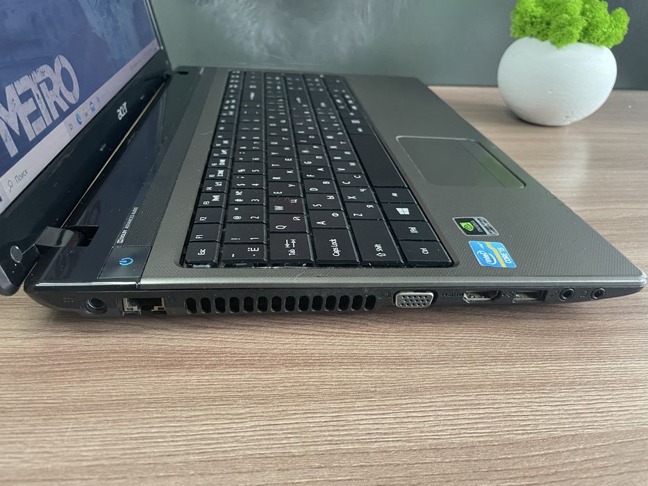 Игровой ноутбук Acer/i5-2450/ 8 RAM/480 SSD/GeForce GT 630 на 2 GB