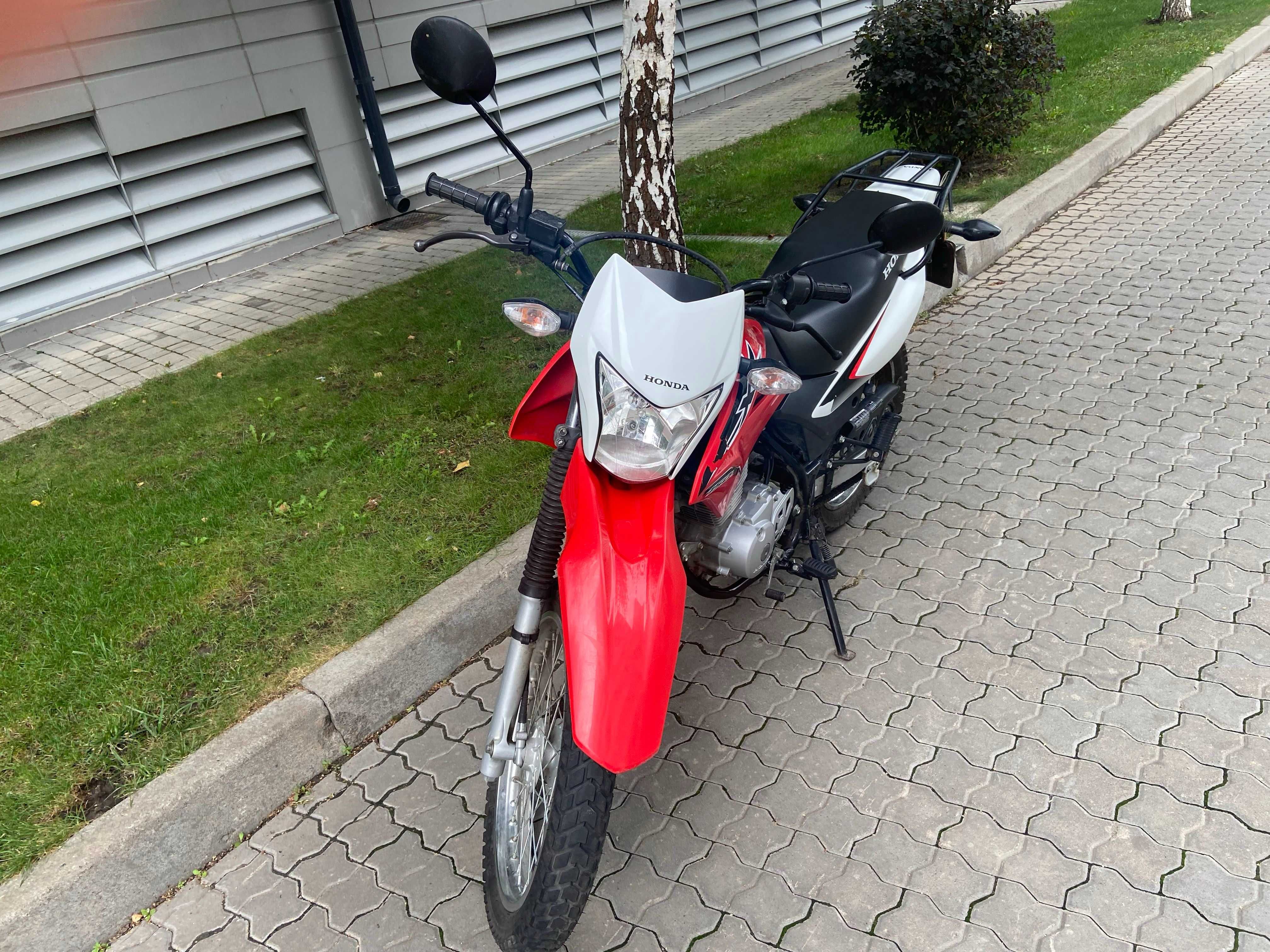 Продам Honda XR 150 L - 2015 гв