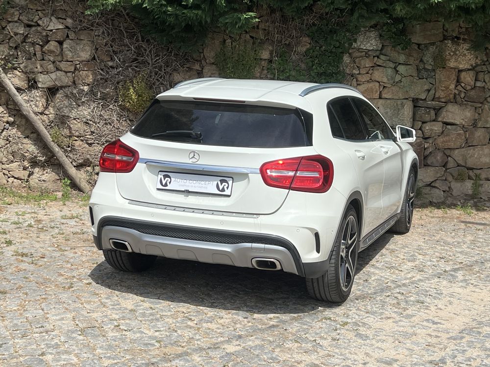 Mercedes benz gla 200