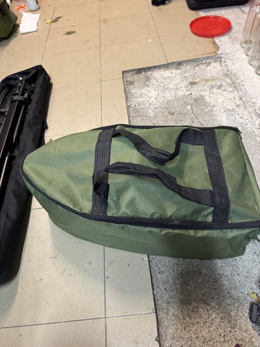 Lódź, łódka zanętowa z dużą baterią