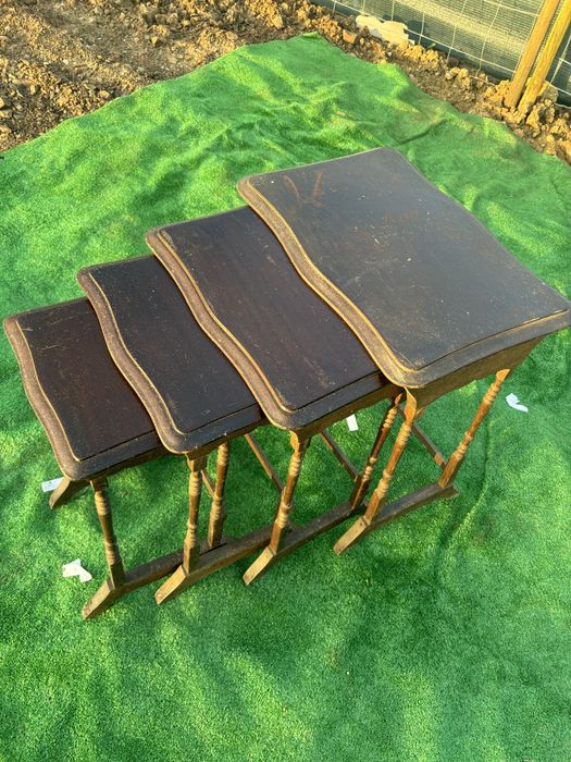 Mesa em quatro pecas
