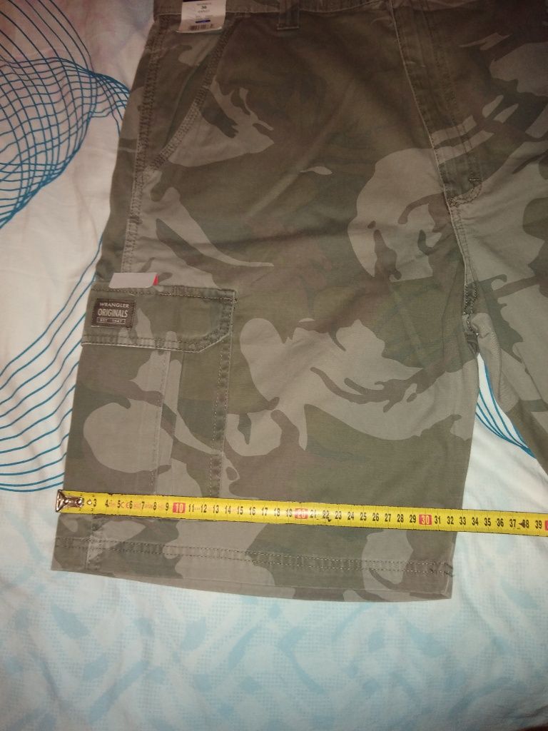 Spodenki męskie Wrangler cargo loose fit W36 nowe