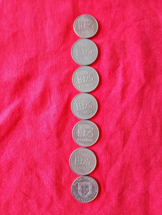 Moedas de 25 escudos