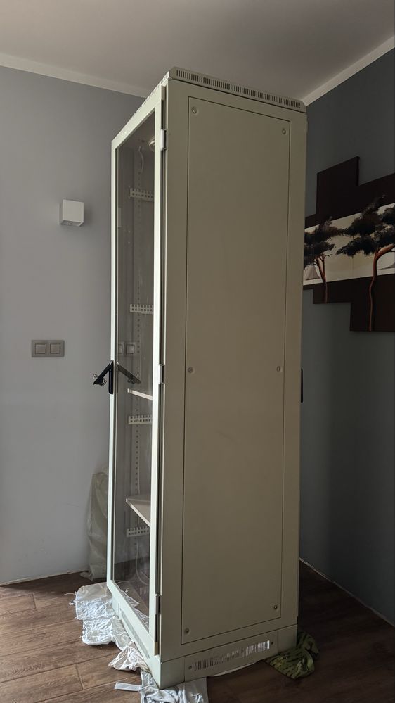 Szafa serwerowa 220 x 60