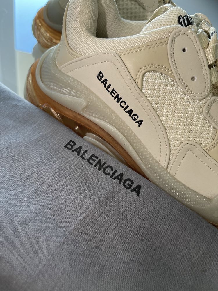 Кросівки Balenciaga 38 кросовки