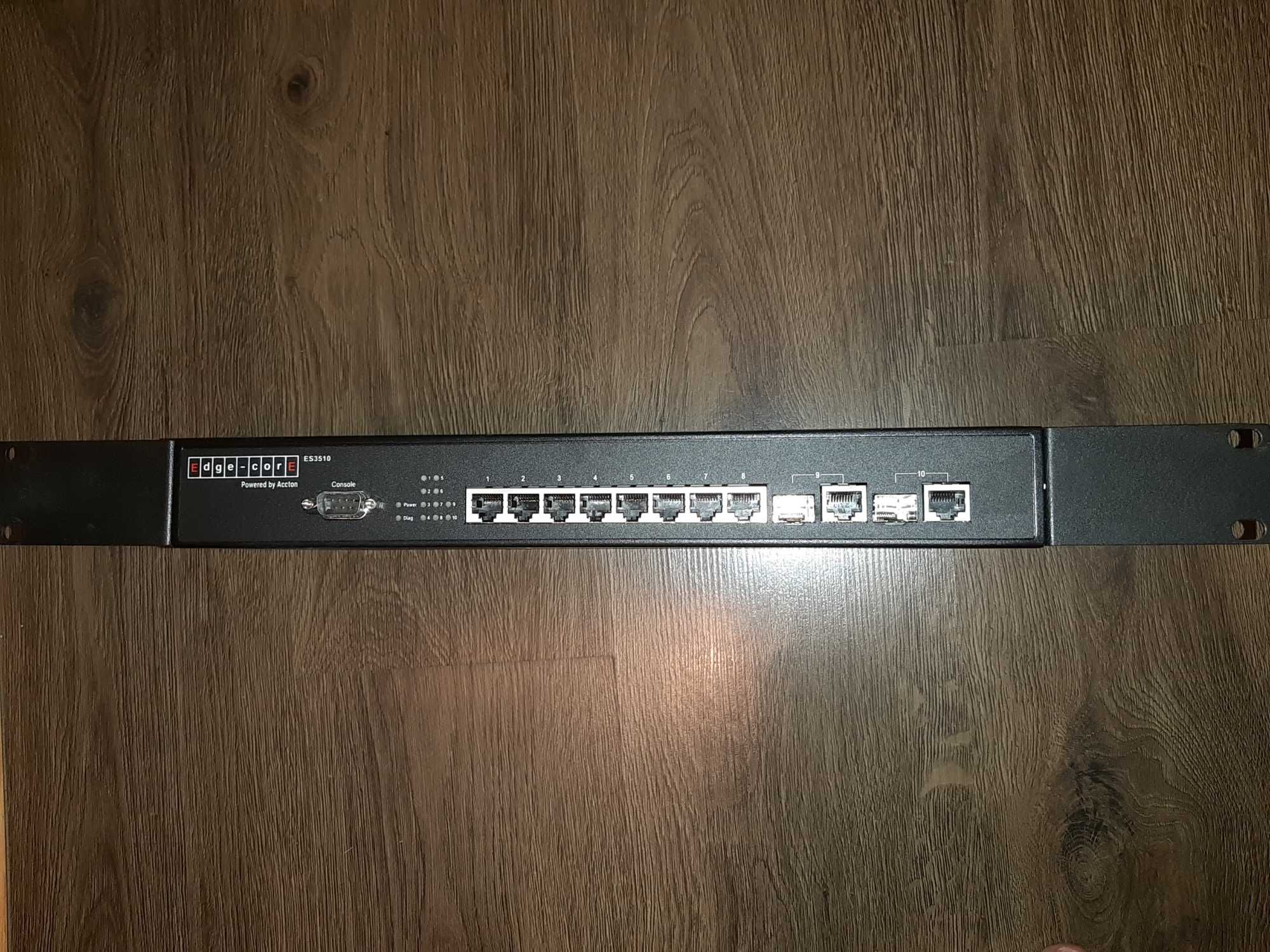 Edge-Core ES3510 комутатор із 10 портами
