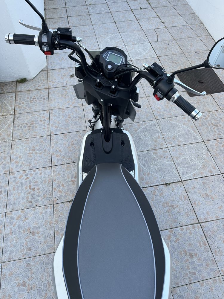 Moto elétrica NOVA 250W Marca ACM