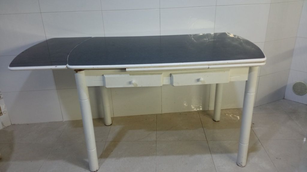 Mesa      de cozinha