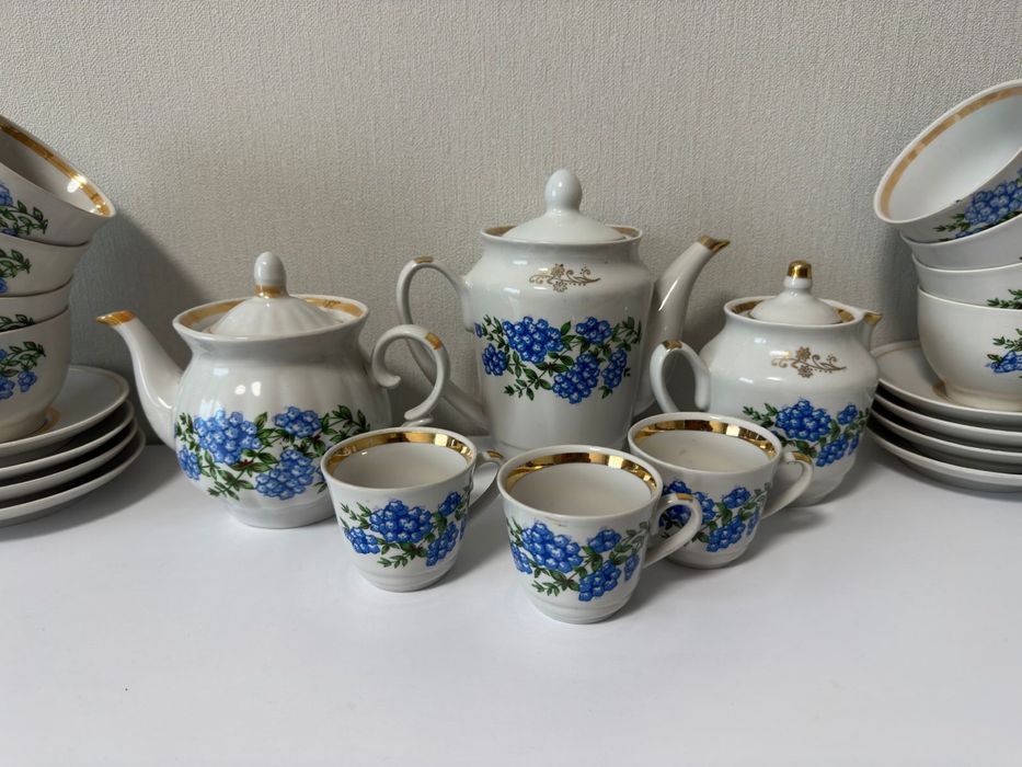 Вінтажний радянський чайний сервіз 32 предмети