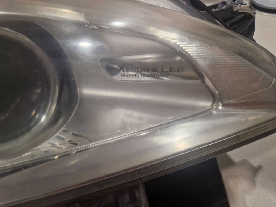 Farol Peugeot 508