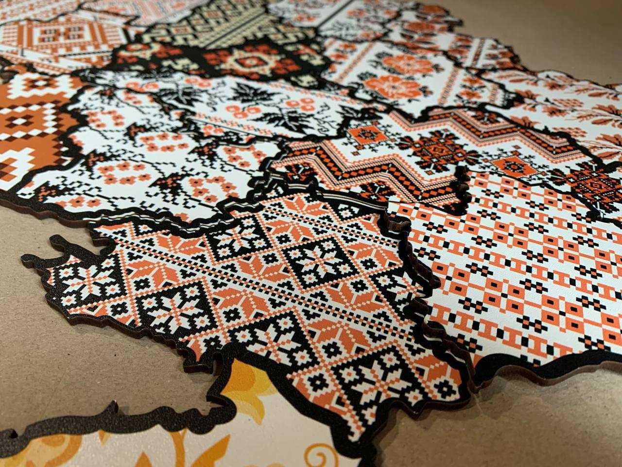 Настінний декор "Карта України (вишиванка)" з дерева