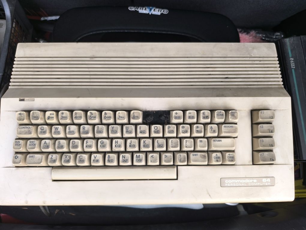 Komputer Commodore c64c