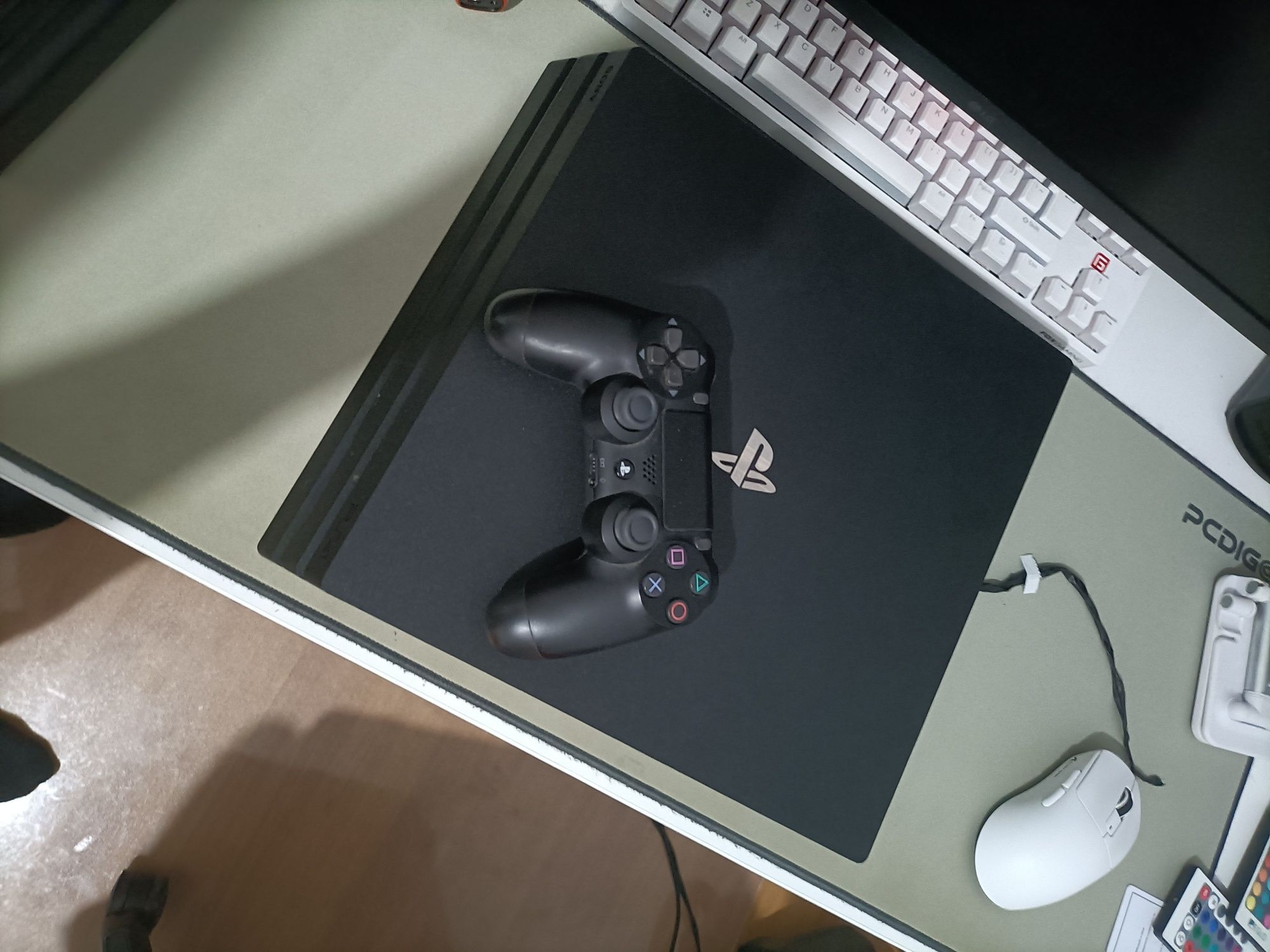 Playstation 4 pro 1TB