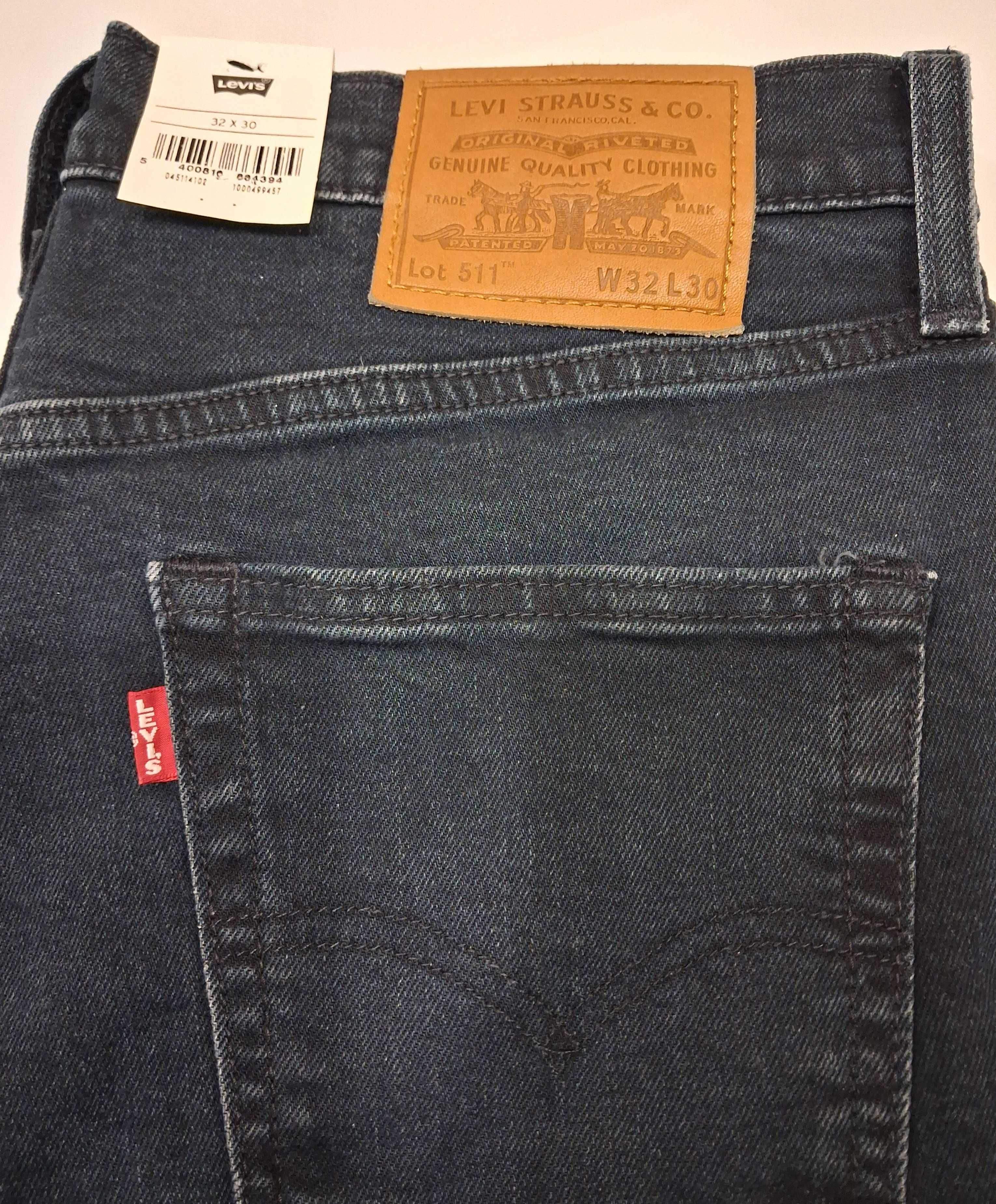 Spodnie Levis 511 Slim Jeans 32x30 Granatowe