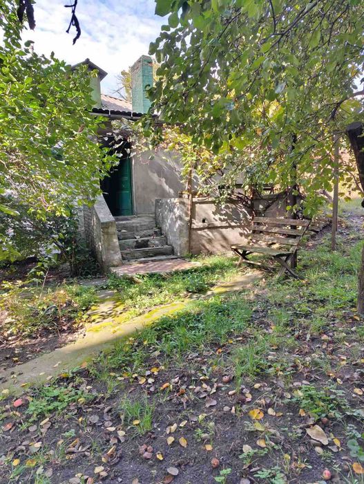 Продам будинок в центрі міста