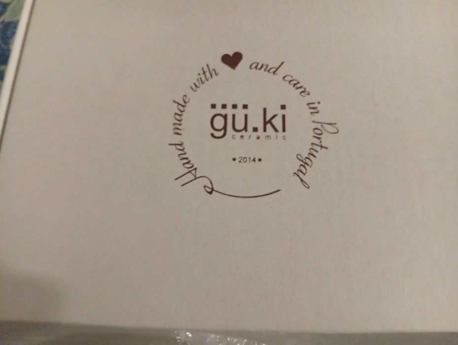 Peça decorativa a imitar filigrana