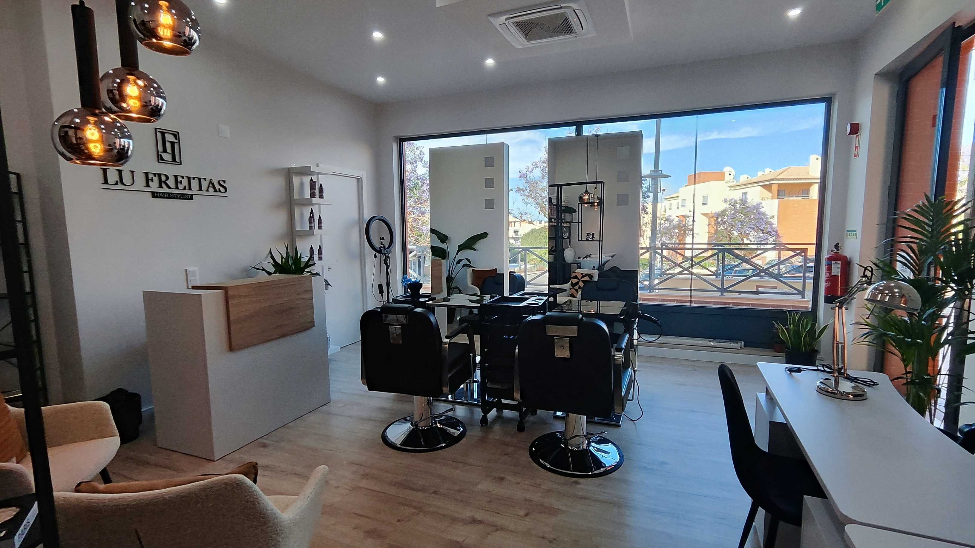 Gabinete de Estética para Aluguer – Salão "LU FREITAS" em Albufeira