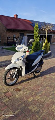 Skuter 110 honda vision 110