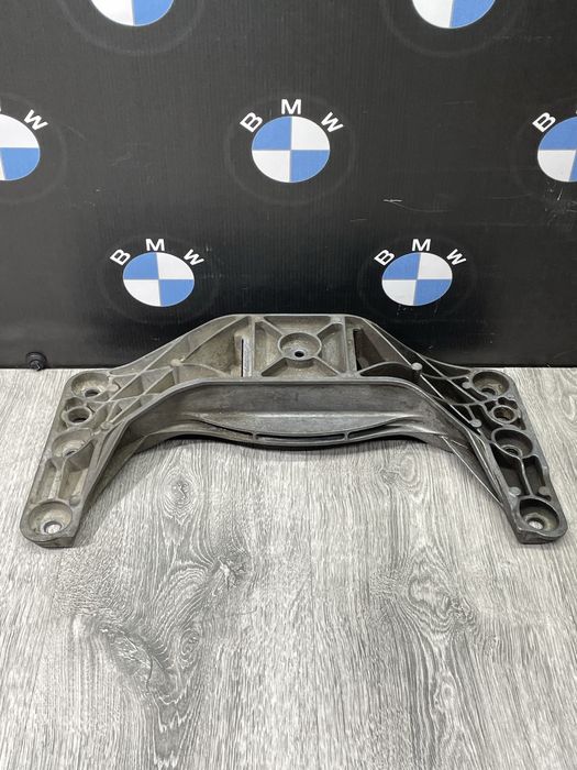 Траверса АКПП BMW E60/Е61 Код:259