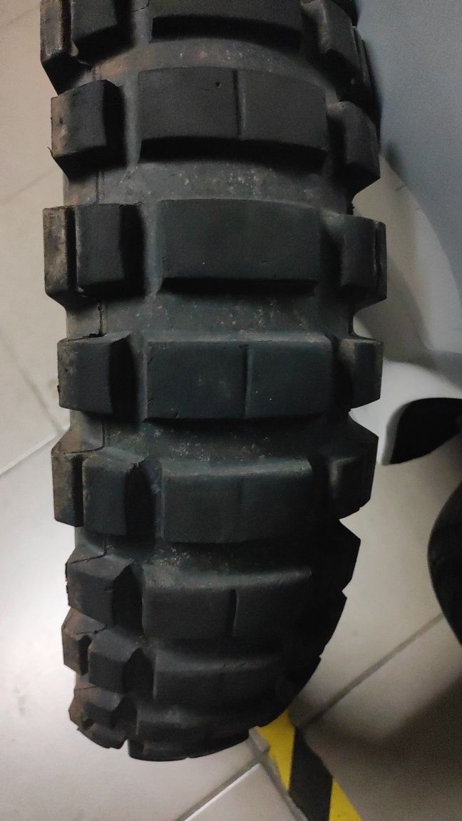 Par de pneus Mitas E-13 + Metzeler karoo extreme