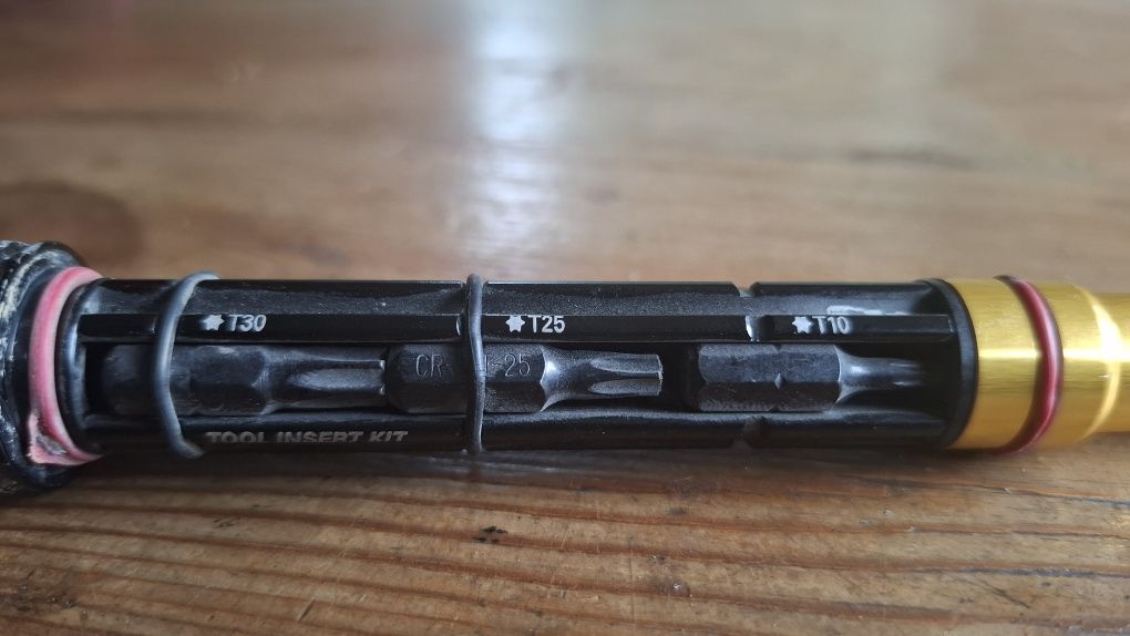Lezyne Barend Multitool Klucze w Kierwnicy