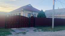 Ексклюзивний будинок в центрі села