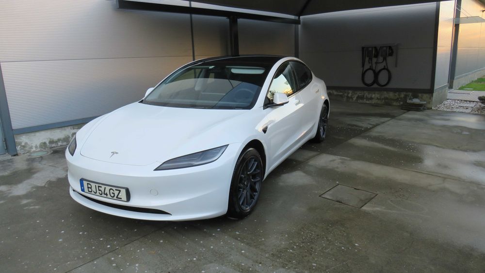 Tesla Model 3 2024 – Standard Range RWD – 24600 km – Nacional