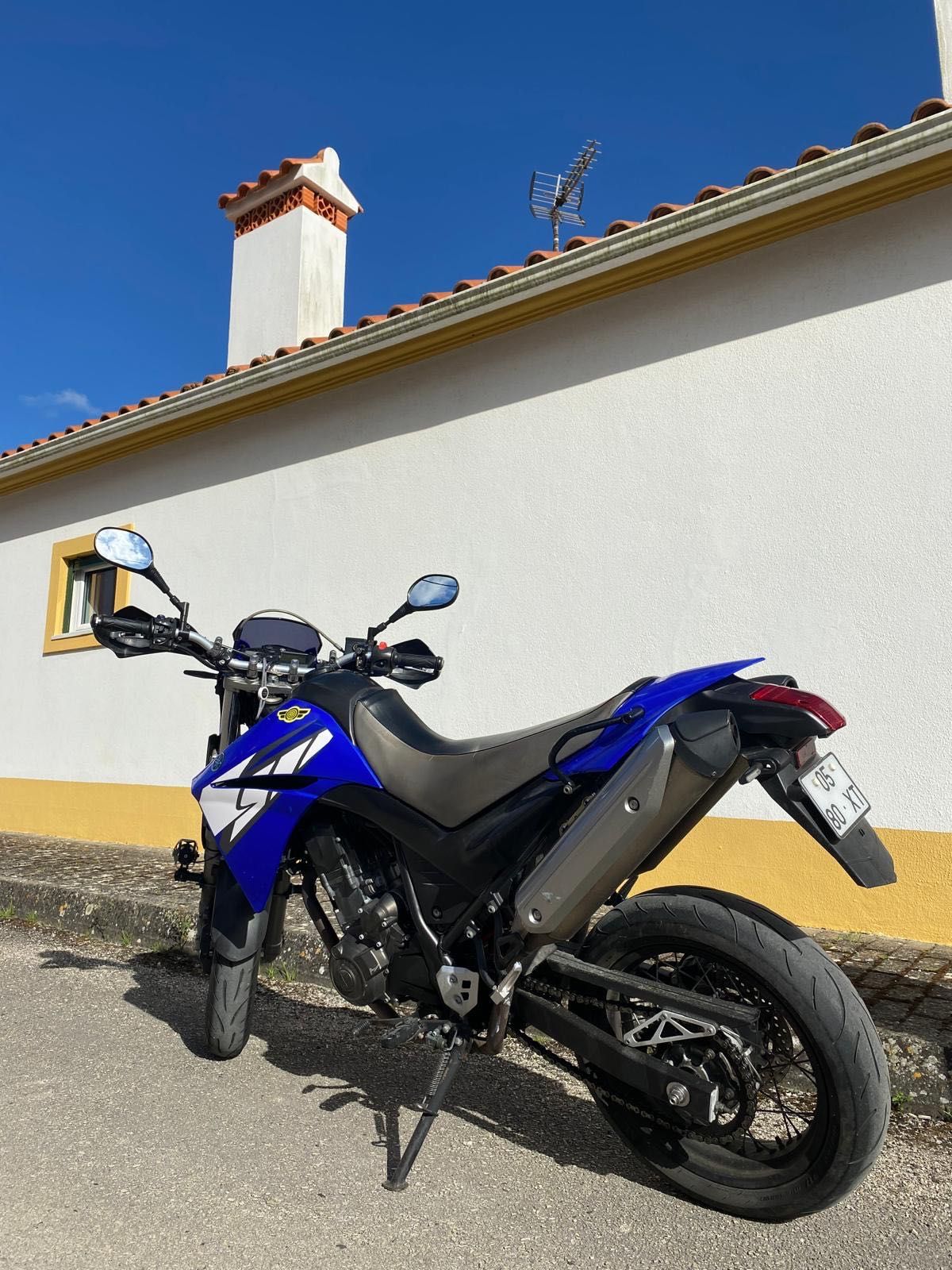 Xt660 versão supermotard