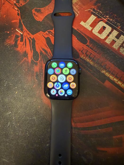 Apple Watch 8 45mm