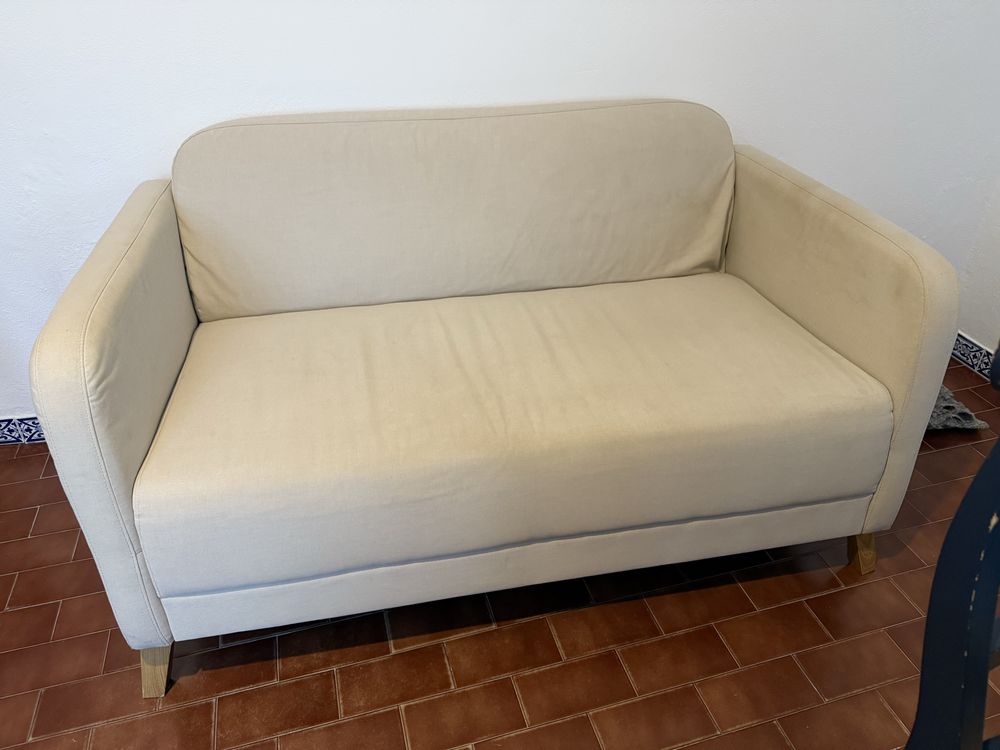 Sofa de dois lugares entrega Albufeira .