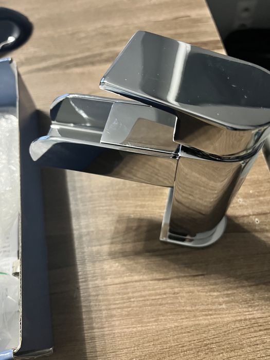 Bateria umywalkowa LED nowa - nie używana