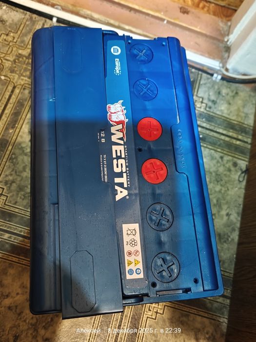 Аккумулятор WESTA 74Ah 720A в отличном состоянии