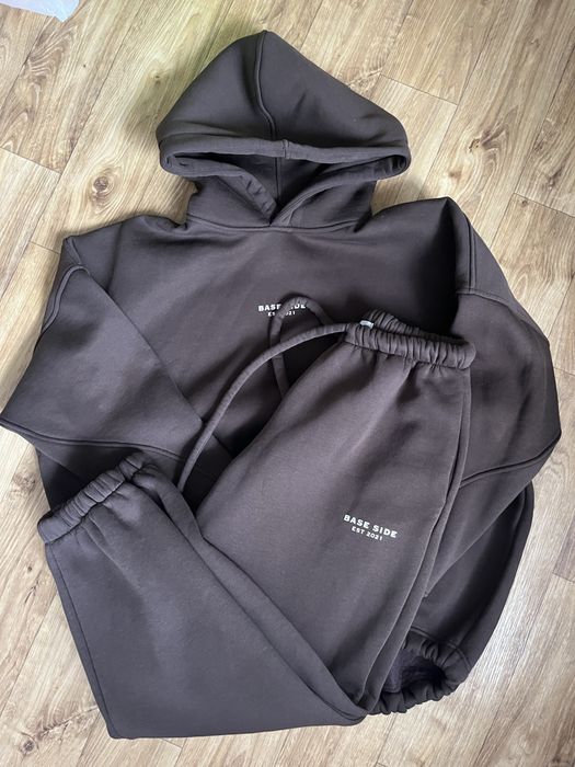 Костюм шоколадний як Zoho