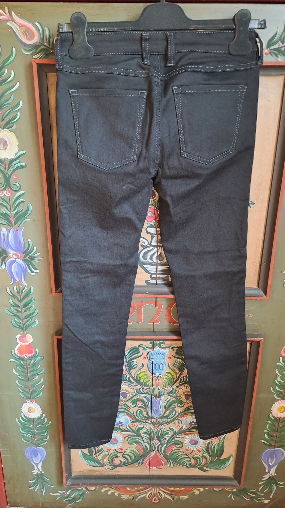 Diesel Black Gold spodnie roz 34