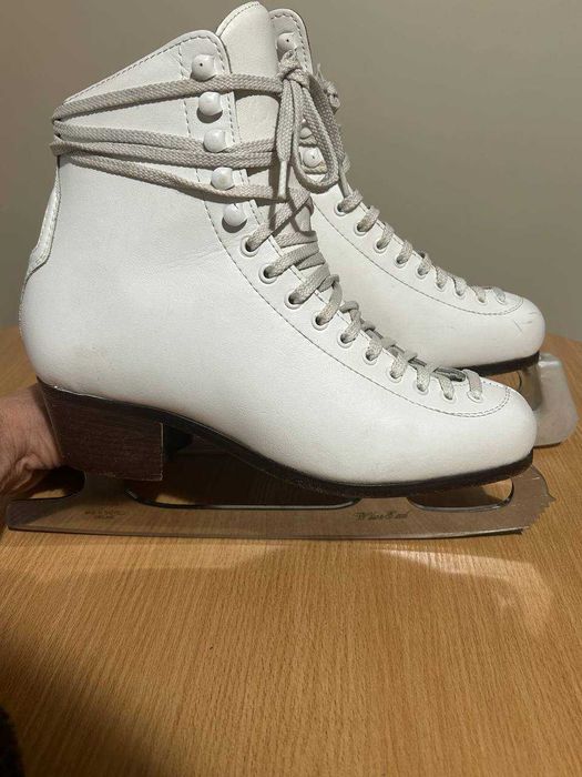 Ковзани Wifa леза Wilson Excel розмір 38 вживані в гарному стані