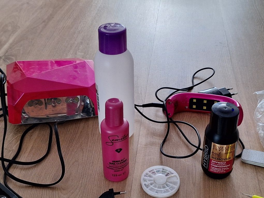 Lampy UV do manicure hybrydowego