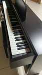 Piano Digital Yamaha Clavinova CLP-320 + Banco ajustável