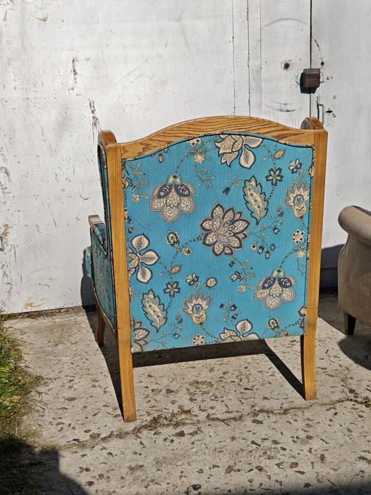 Крісло в класичному стилі