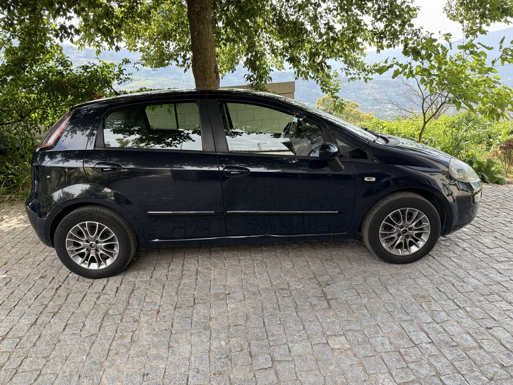 Fiat Punto evo (navigation Tomtom)